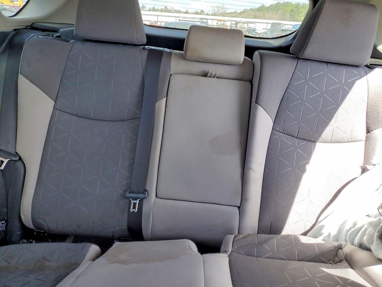 2021 TOYOTA RAV4 XLE photo 19