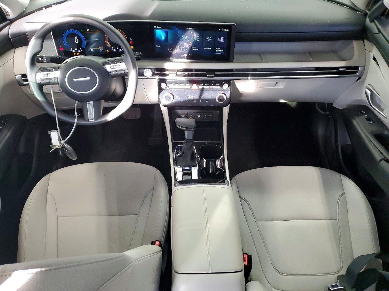 2026 HYUNDAI TUCSON SEL photo 15
