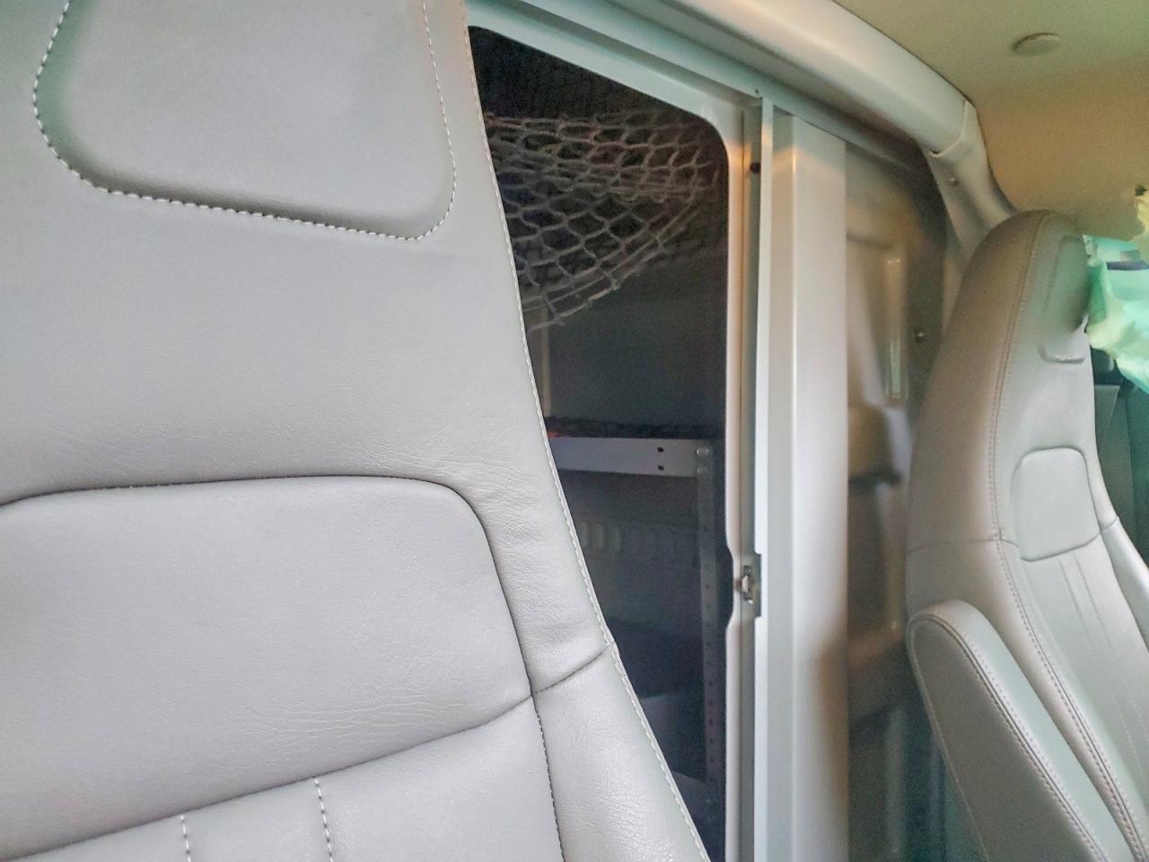 2024 CHEVROLET EXPRESS UTILITY / SERVICE TRUCK photo 21