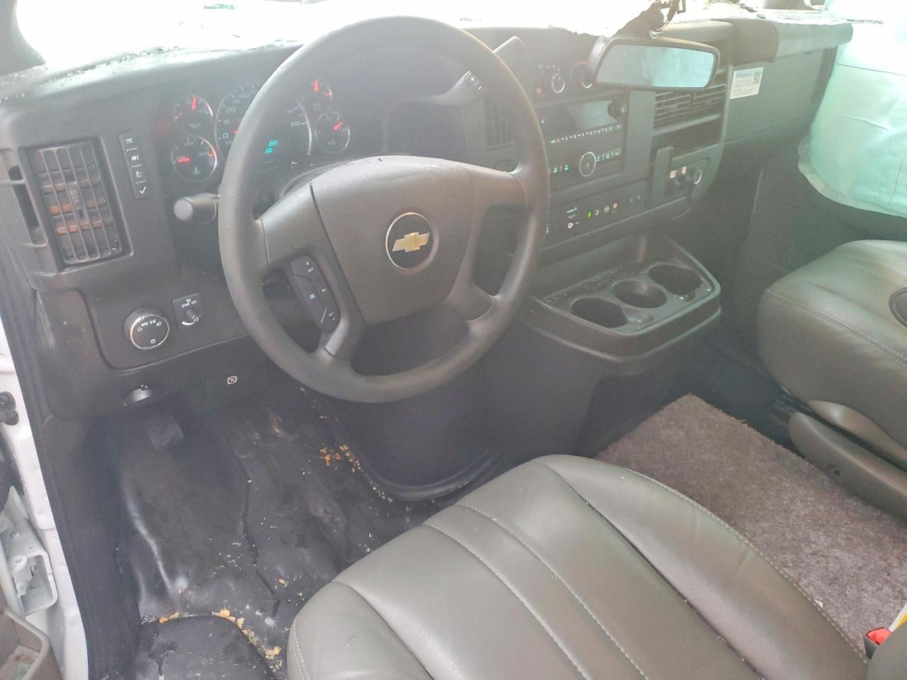 2024 CHEVROLET EXPRESS UTILITY / SERVICE TRUCK photo 15