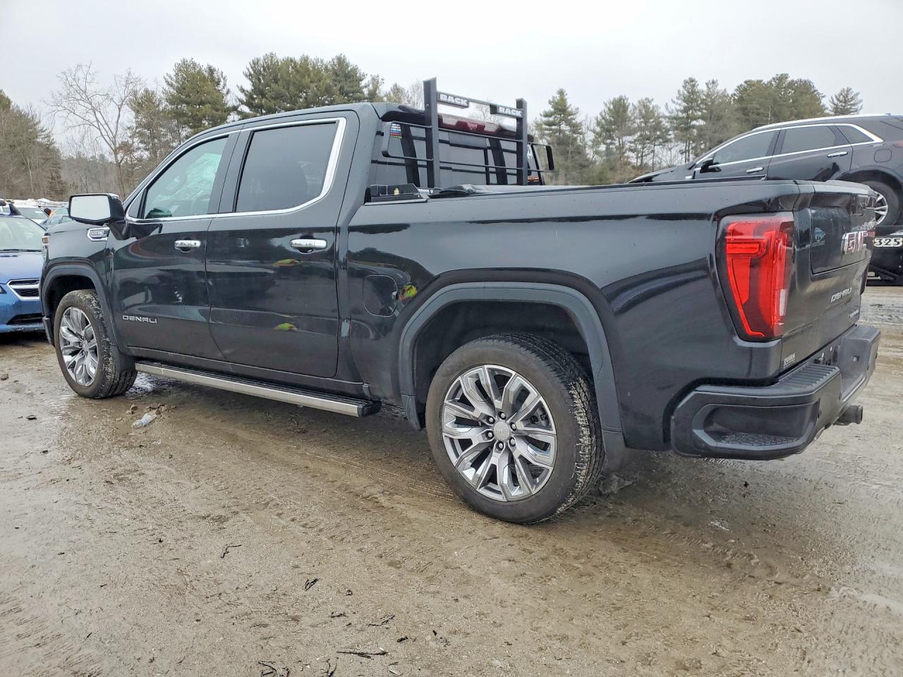 2025 GMC SIERRA K1500 DENALI photo 4