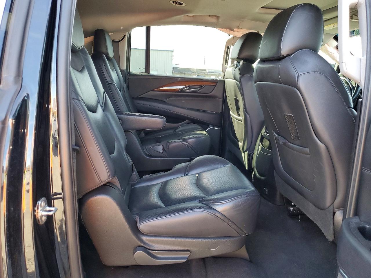 2019 CADILLAC ESCALADE ESV LUXURY photo 11