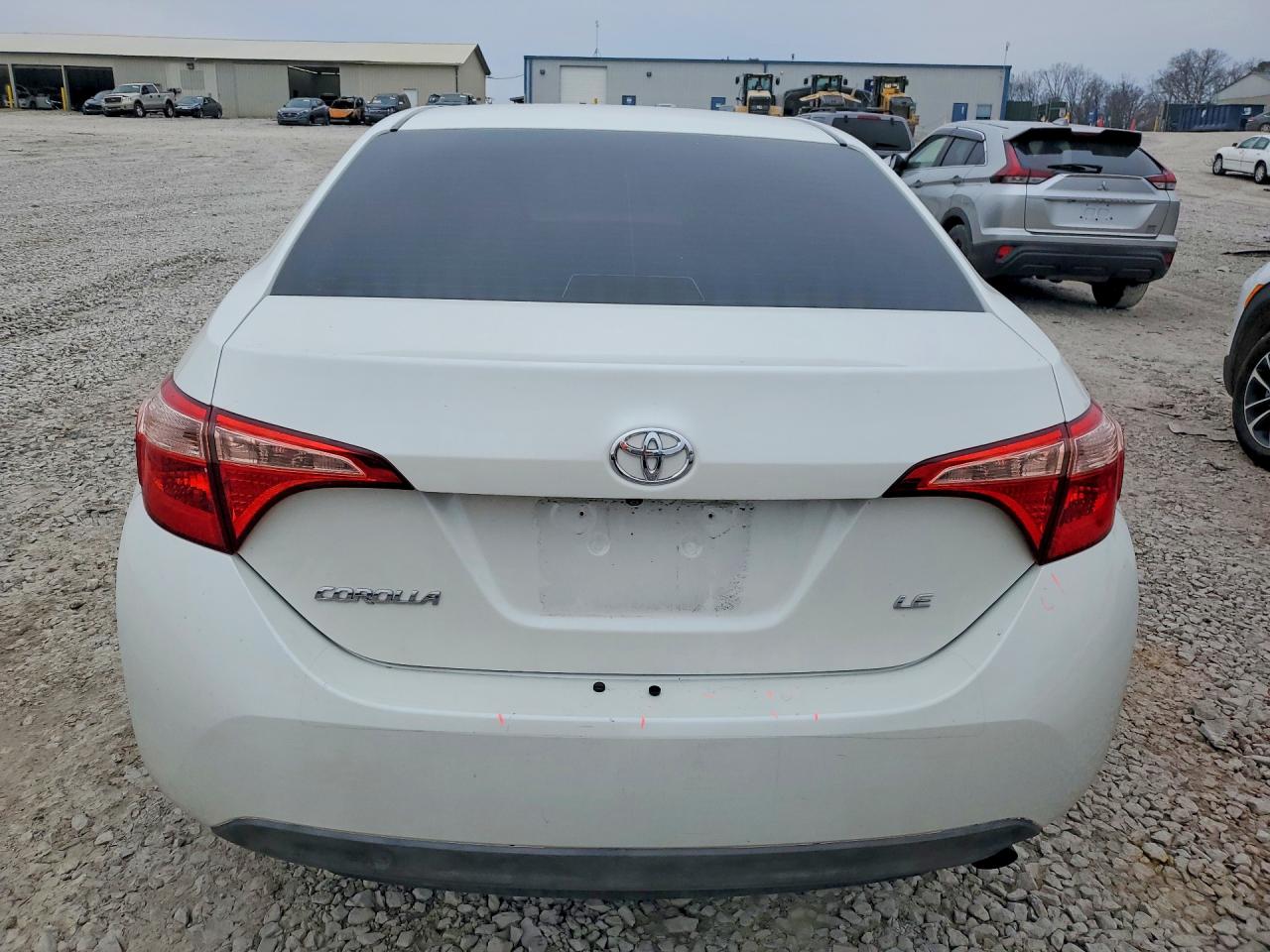 2017 TOYOTA COROLLA LE photo 16