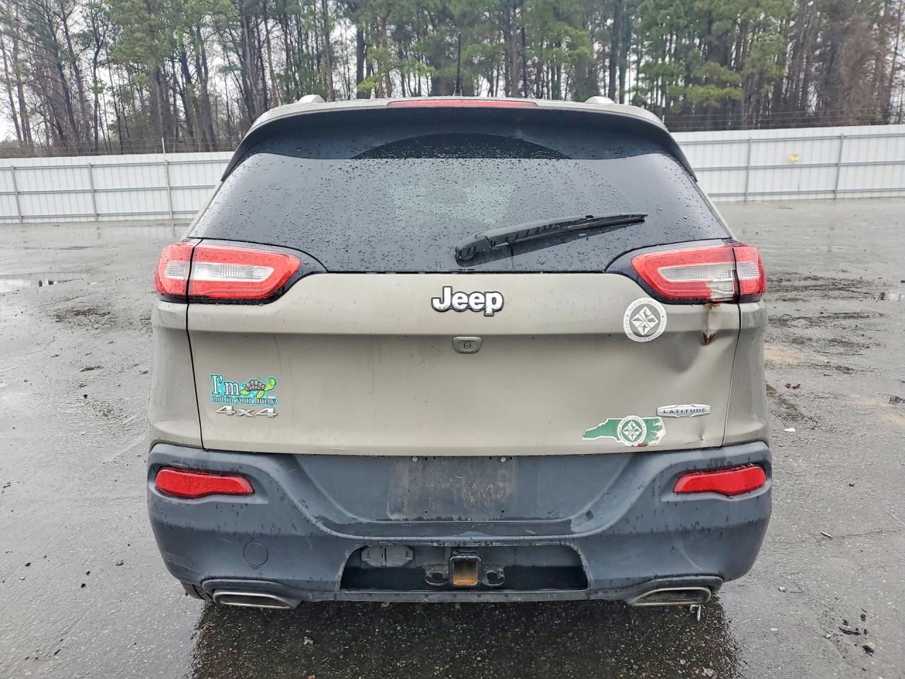 2017 JEEP CHEROKEE LATITUDE photo 6