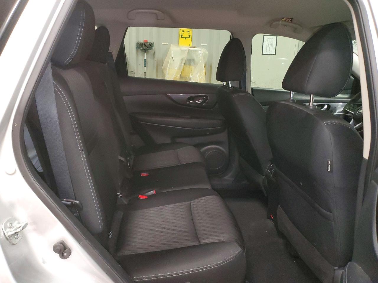 2020 NISSAN ROGUE SV photo 11