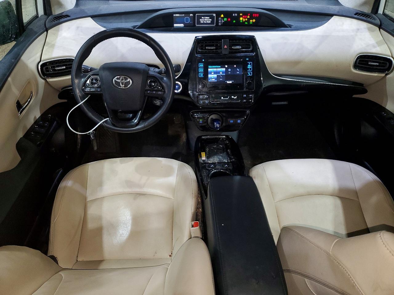 2019 TOYOTA PRIUS XLE AWD-E photo 15