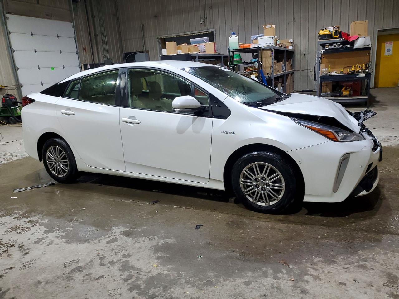 2019 TOYOTA PRIUS XLE AWD-E photo 7