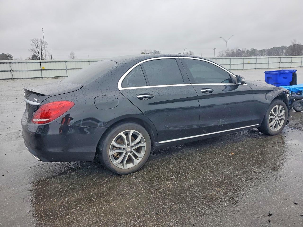 2015 MERCEDES-BENZ C 300 4MATIC photo 3