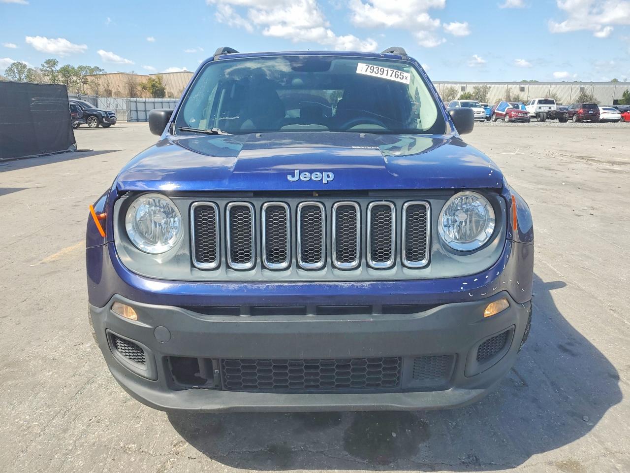 2017 JEEP RENEGADE SPORT photo 9