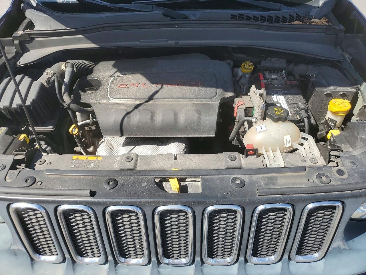 2017 JEEP RENEGADE SPORT photo 23