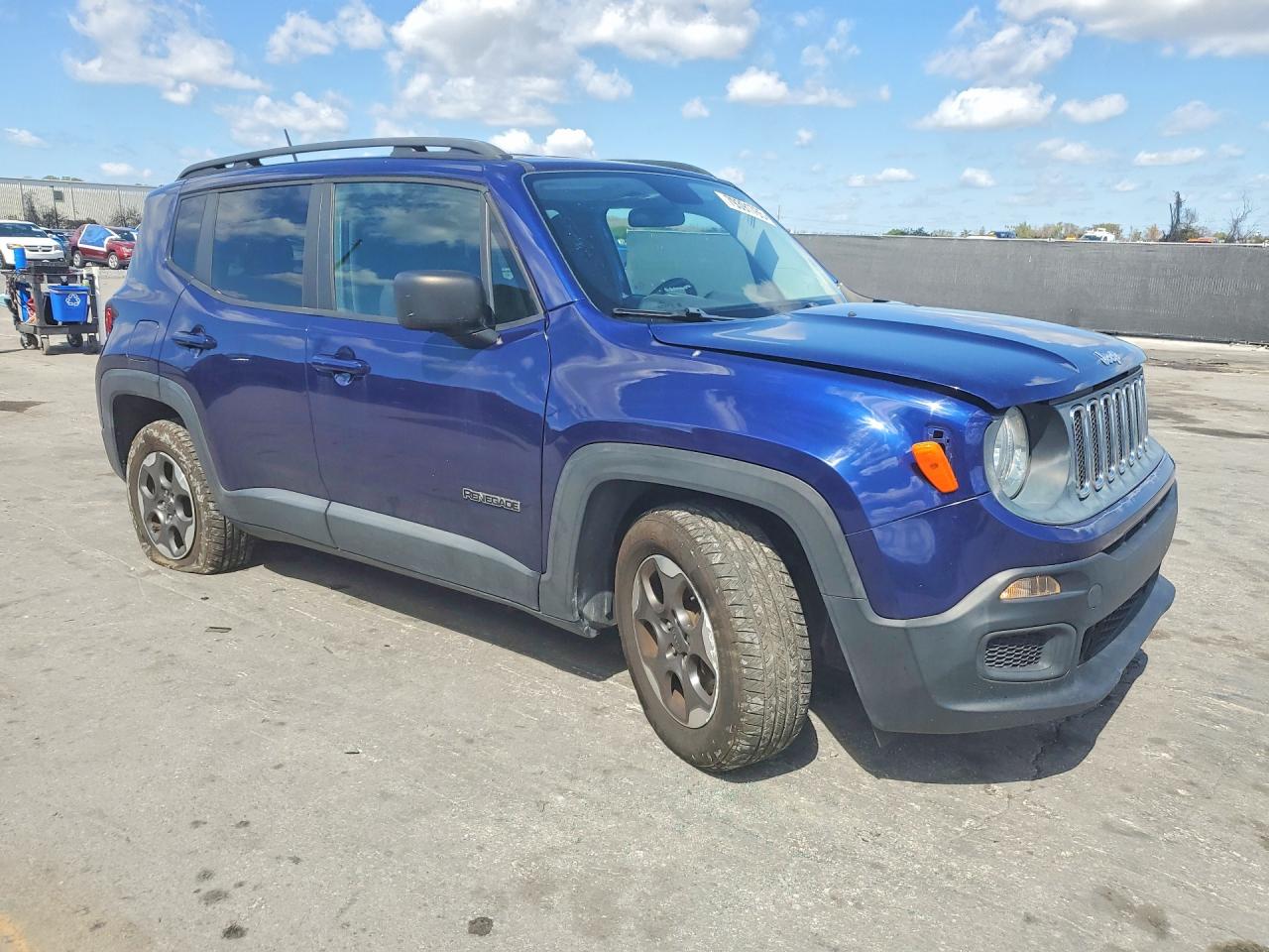 2017 JEEP RENEGADE SPORT photo 7