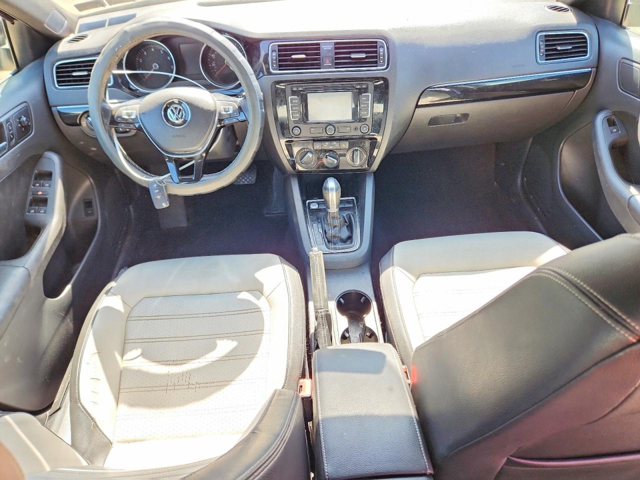 2015 VOLKSWAGEN JETTA SE photo 15