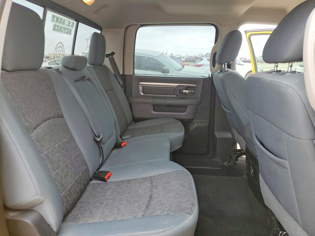 2016 RAM 1500 SLT photo 10