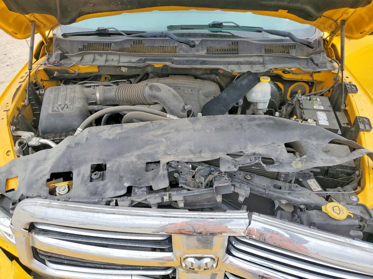 2016 RAM 1500 SLT photo 11