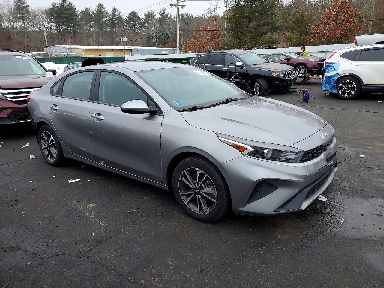 2023 KIA FORTE photo 10