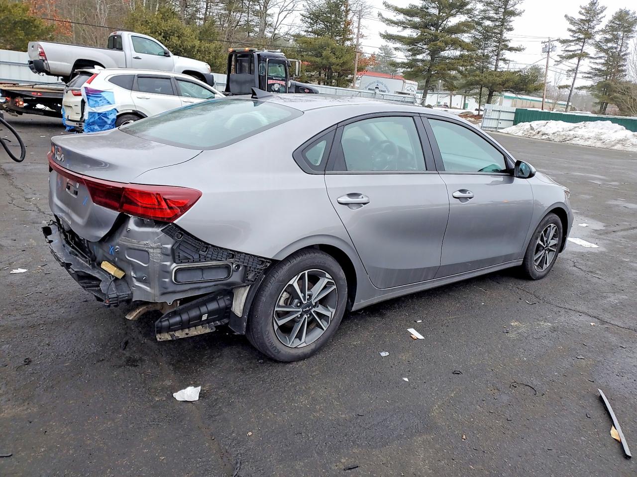2023 KIA FORTE photo 7