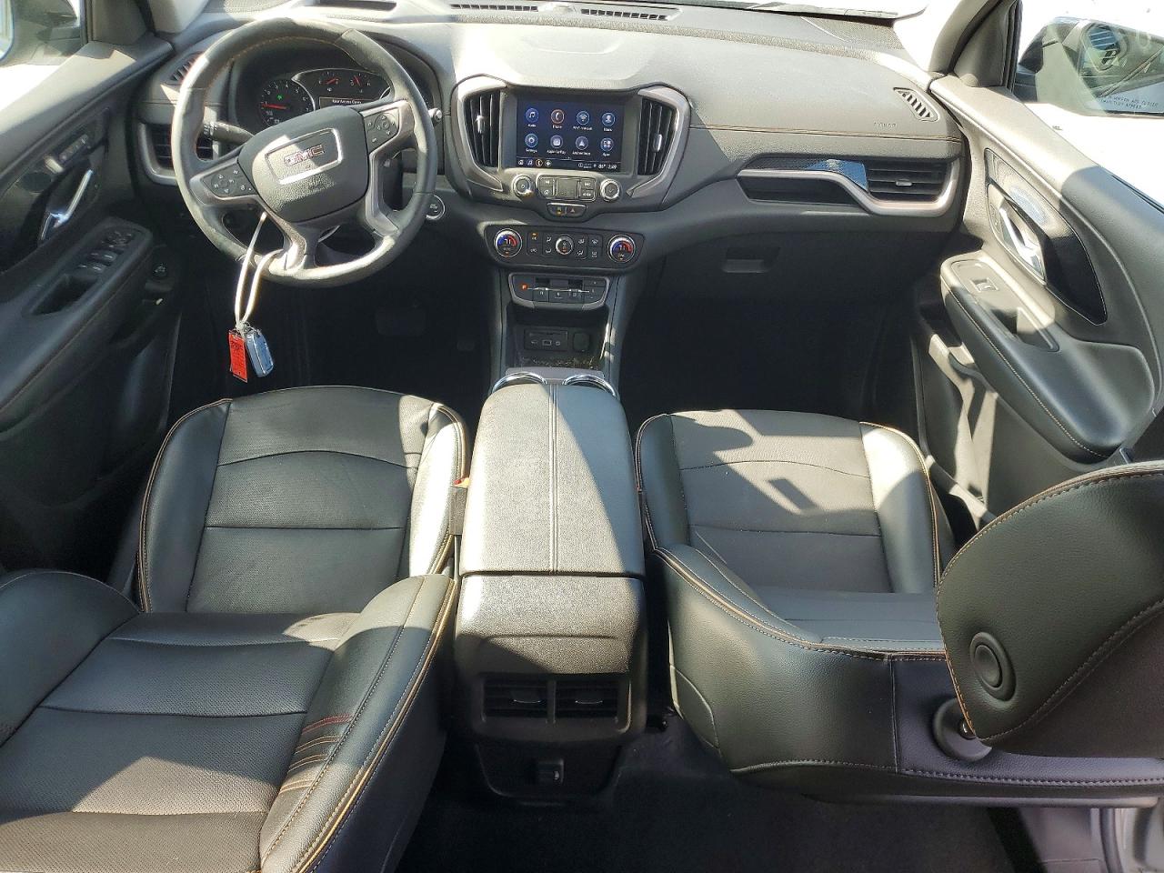 2024 GMC TERRAIN AT4 photo 15