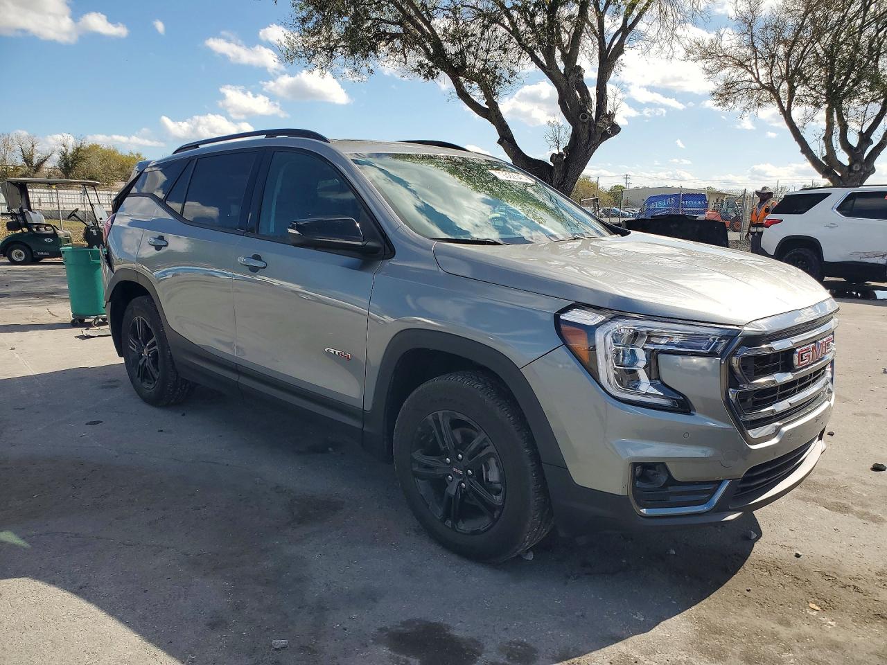 2024 GMC TERRAIN AT4 photo 7