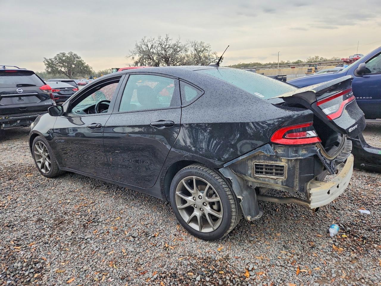 2015 DODGE DART SXT photo 2