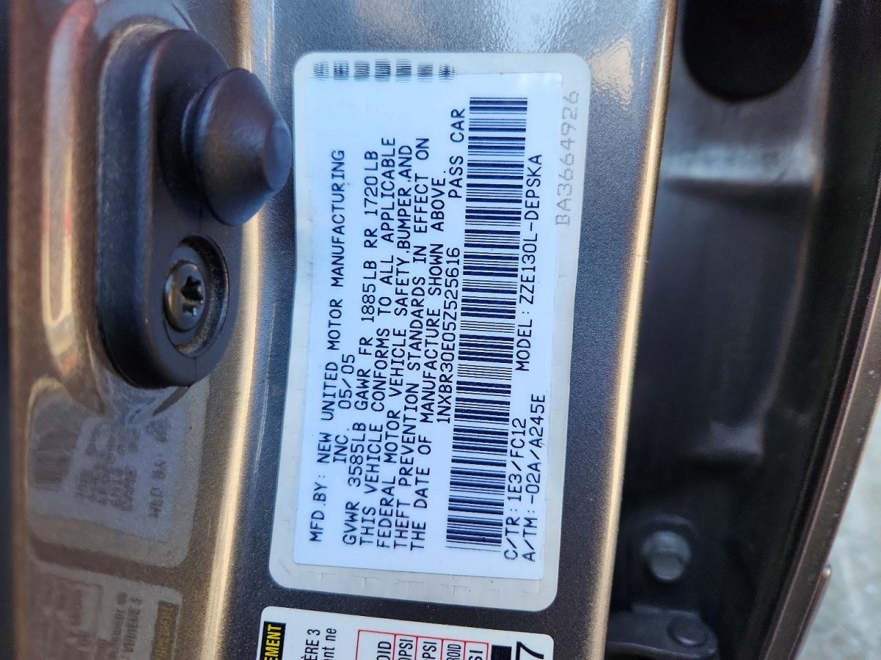 2005 TOYOTA COROLLA S photo 13