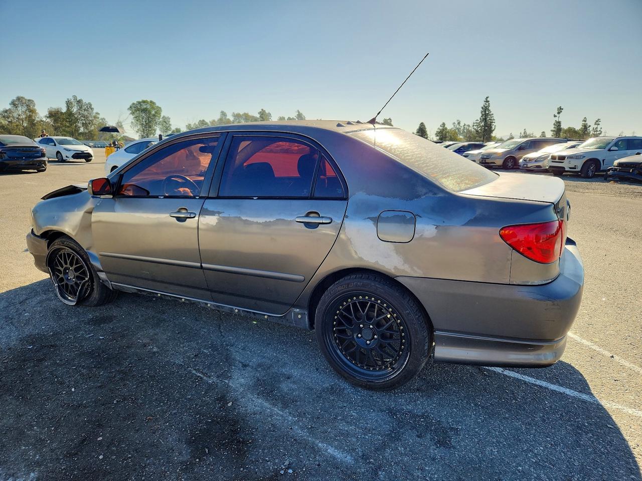 2005 TOYOTA COROLLA S photo 2