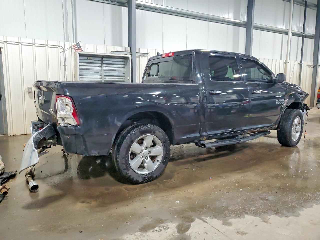2015 RAM 1500 SLT photo 5