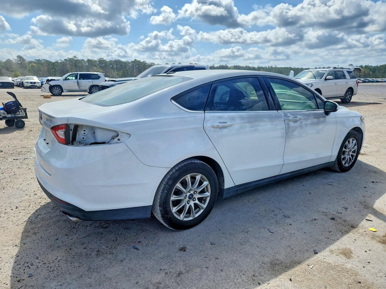 2016 FORD FUSION photo 3