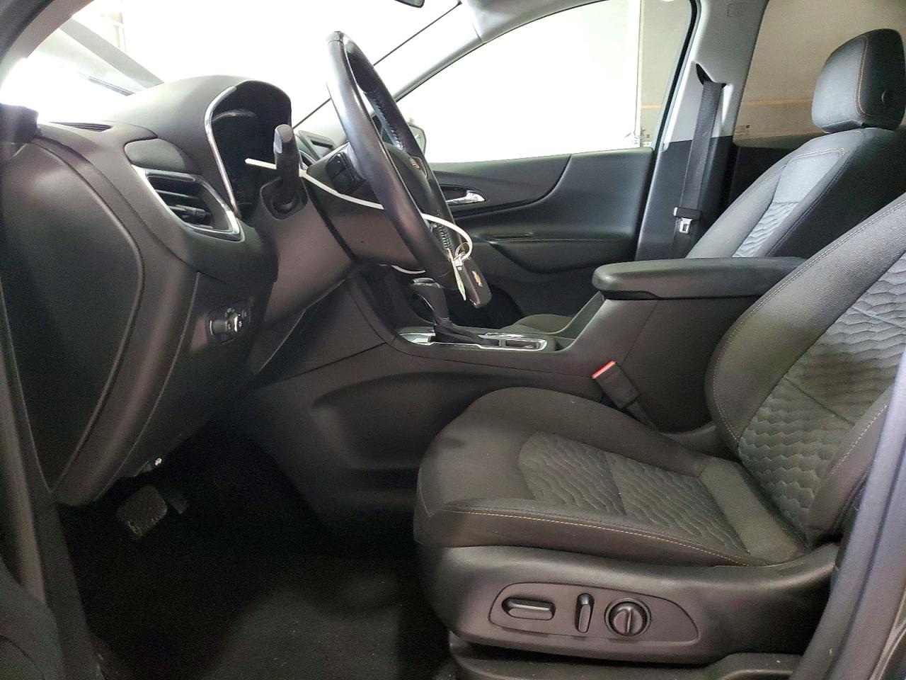 2020 CHEVROLET EQUINOX LT photo 7