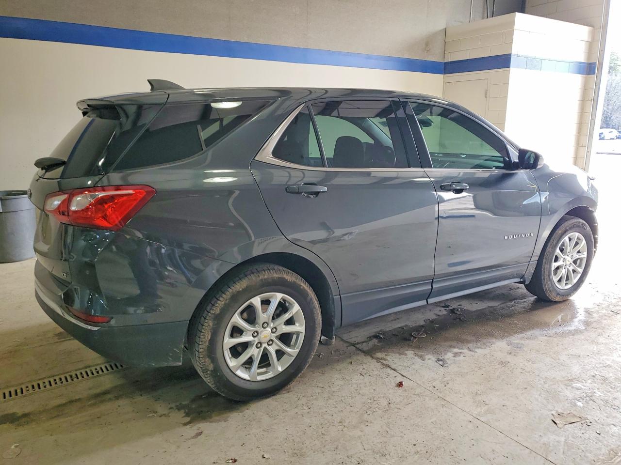 2020 CHEVROLET EQUINOX LT photo 3