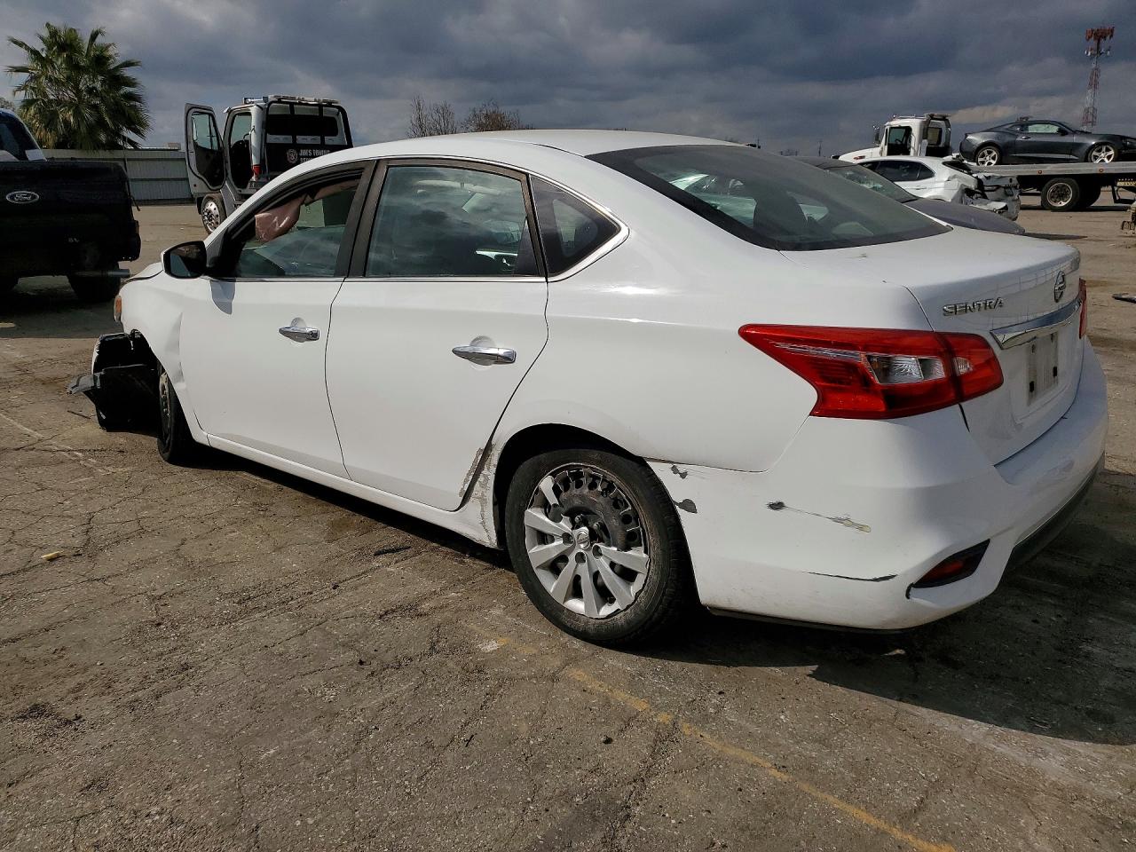 2018 NISSAN SENTRA S photo 2