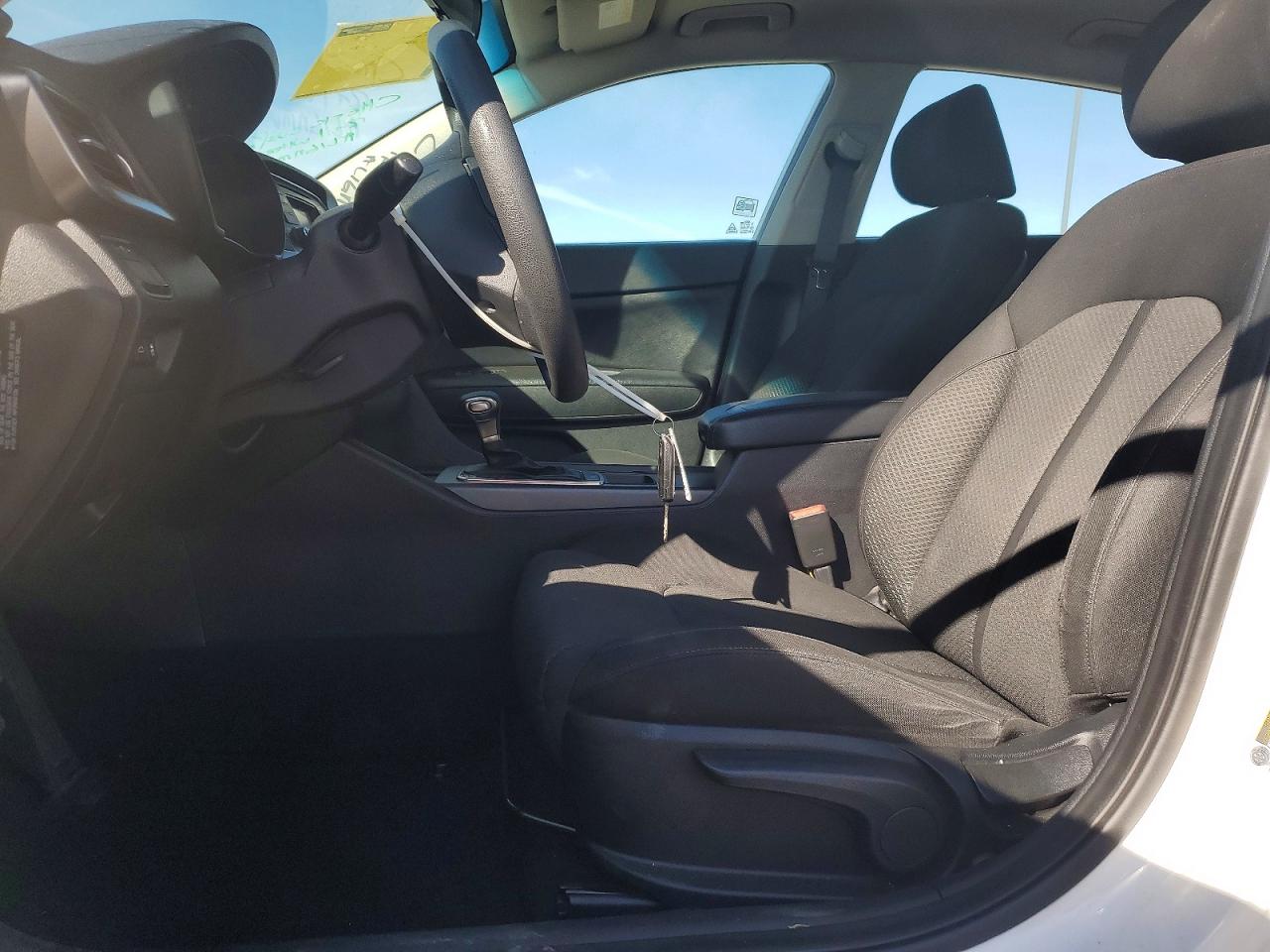2016 KIA OPTIMA LX photo 13