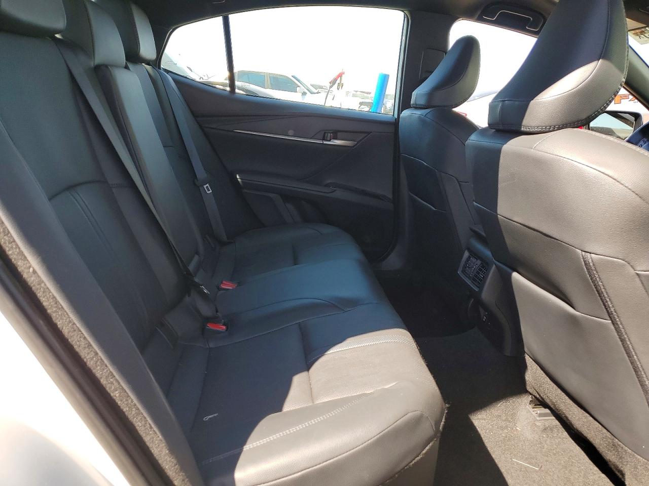 2025 TOYOTA CAMRY XSE photo 19