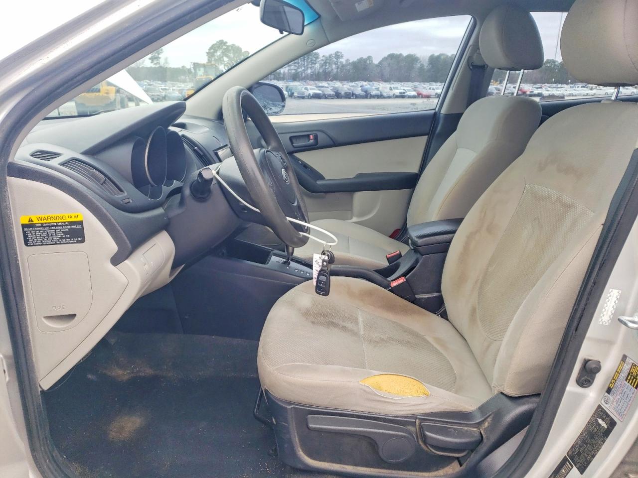 2010 KIA FORTE EX photo 13