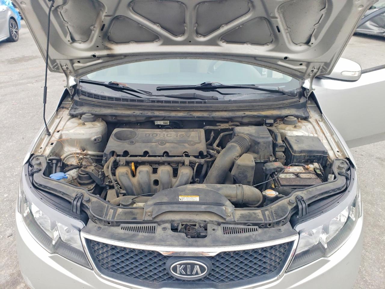 2010 KIA FORTE EX photo 21