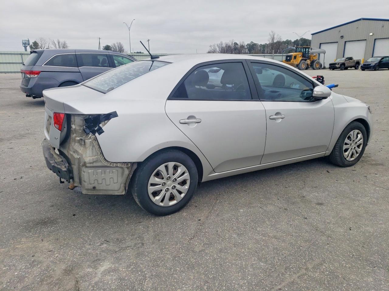2010 KIA FORTE EX photo 5