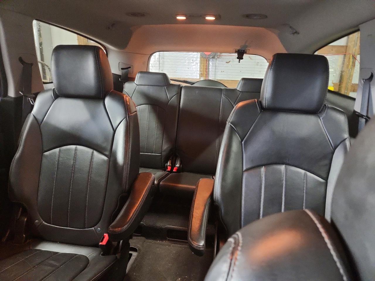 2016 BUICK ENCLAVE photo 19