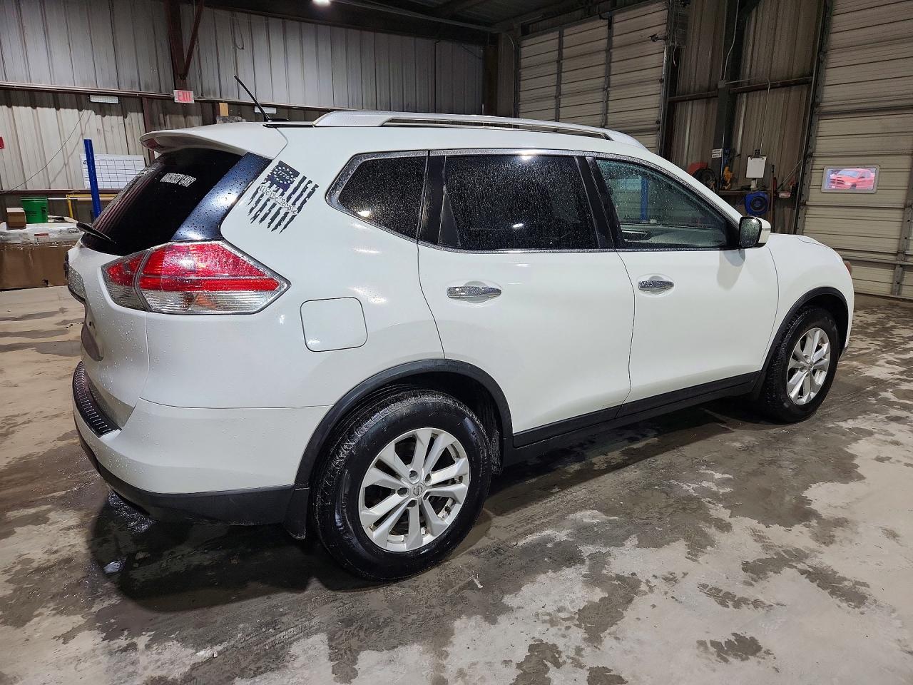 2016 NISSAN ROGUE SV photo 5