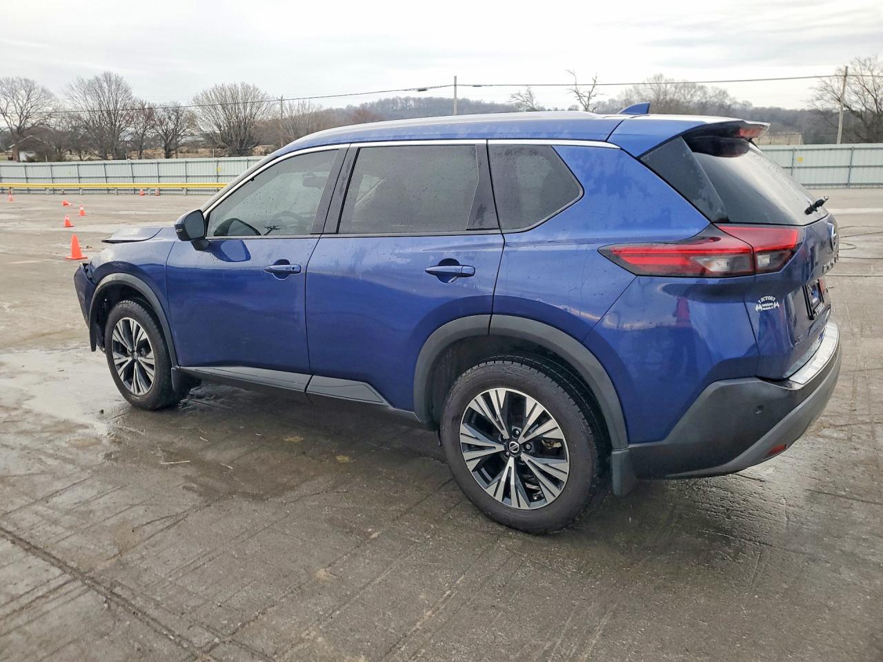 2021 NISSAN ROGUE SV photo 2