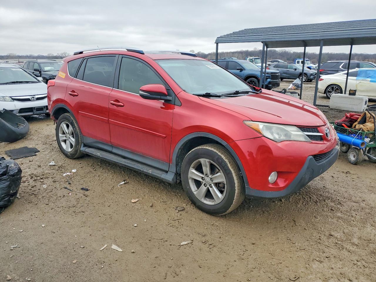 2013 TOYOTA RAV4 XLE photo 4