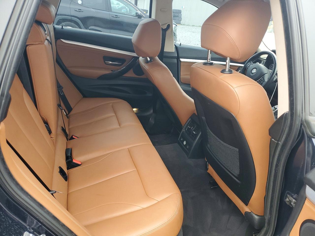 2015 BMW 328 XIGT SULEV photo 10