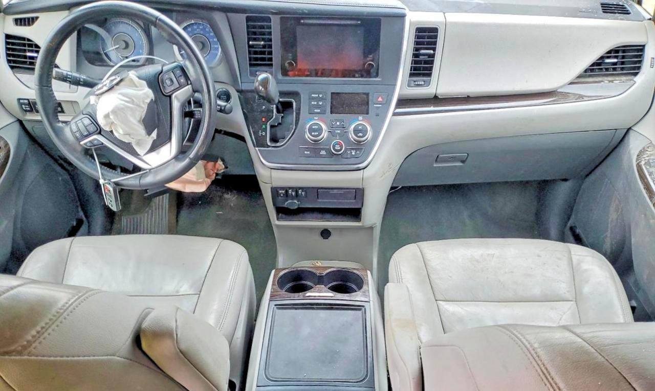 2016 TOYOTA SIENNA XLE 8-PASSENGER photo 15