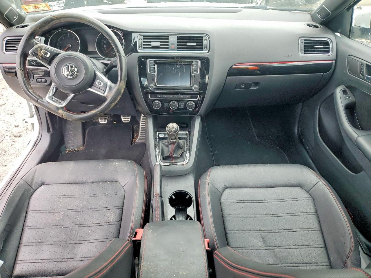 2016 VOLKSWAGEN JETTA GLI photo 8