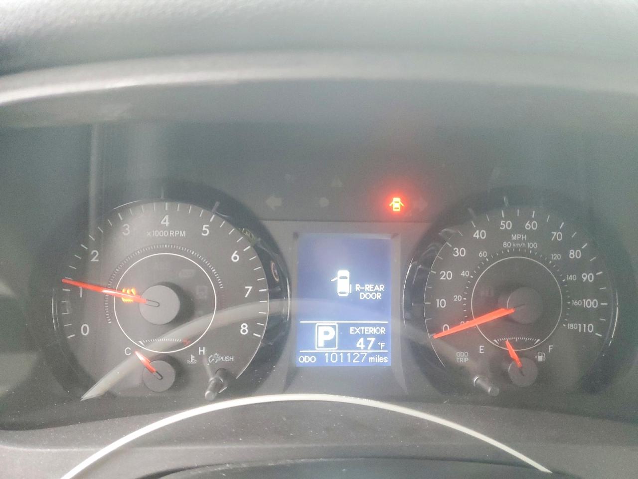 2017 TOYOTA SIENNA LE 7-PASSENGER photo 9
