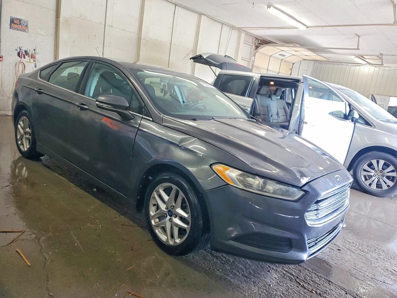 2016 FORD FUSION SE photo 4