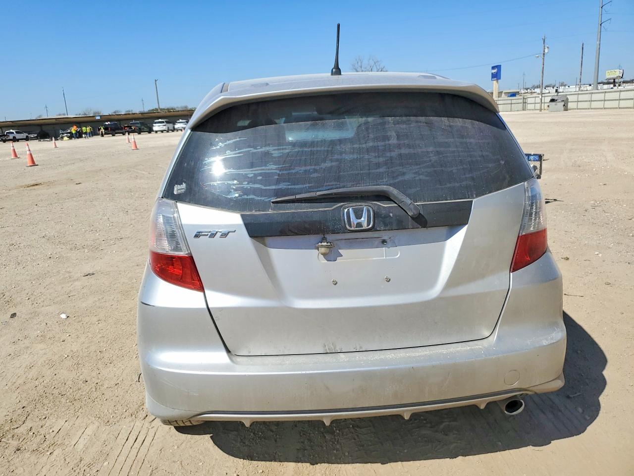 2011 HONDA FIT SPORT photo 6