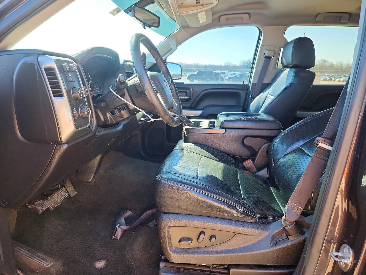 2016 CHEVROLET SILVERADO K1500 LT photo 7