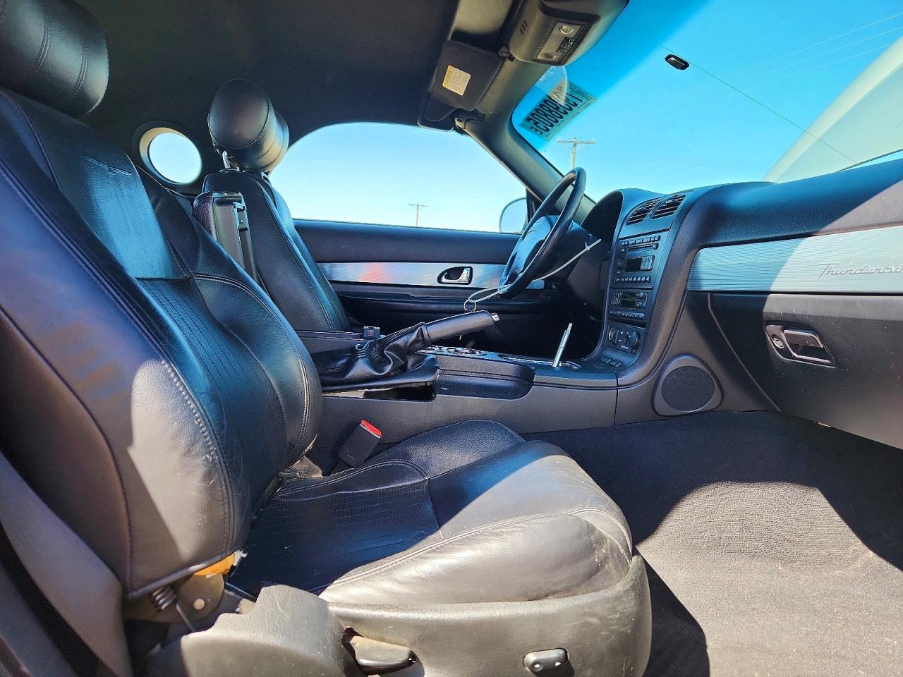 2004 FORD THUNDERBIRD photo 10