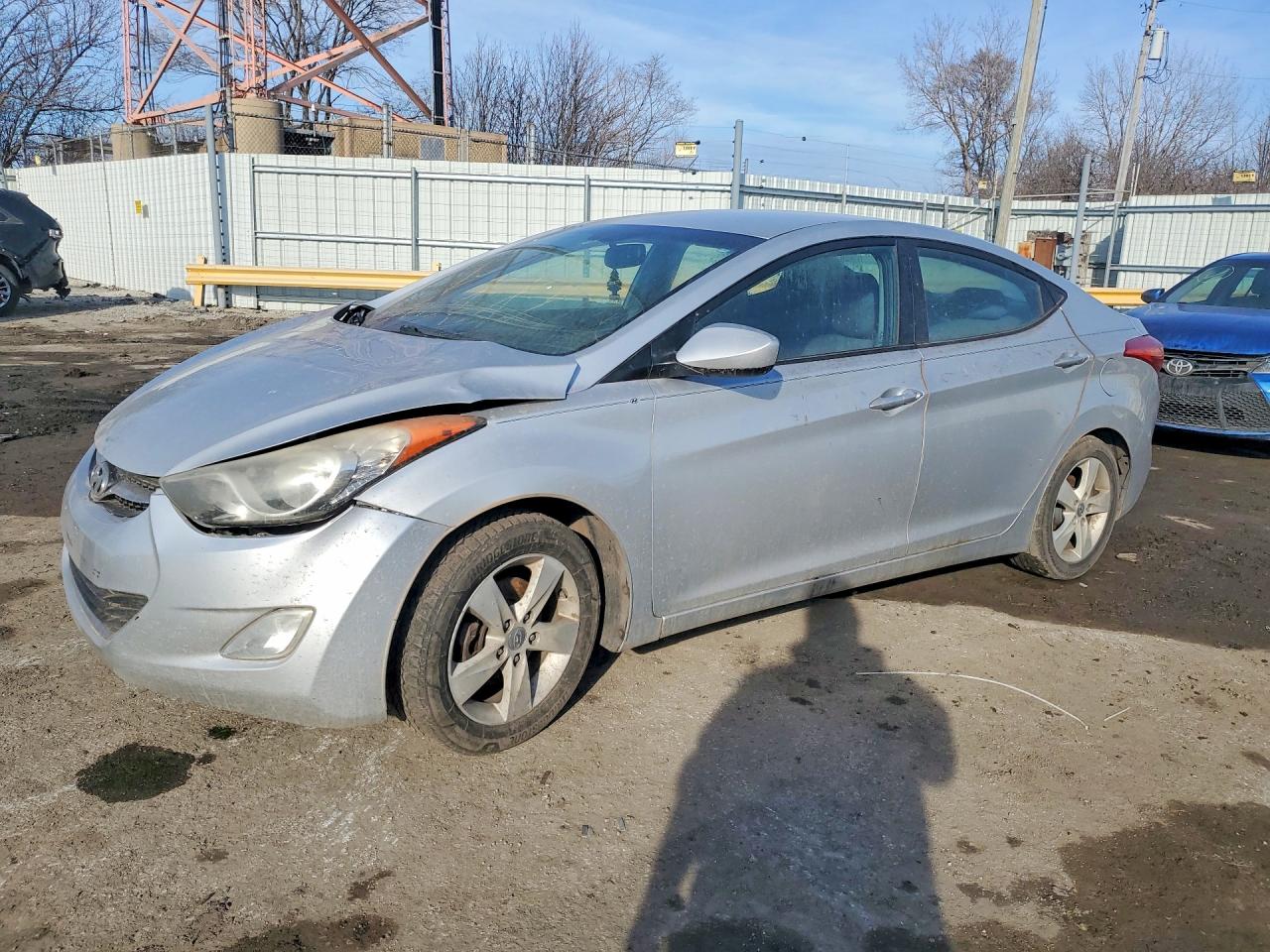 2013 HYUNDAI ELANTRA