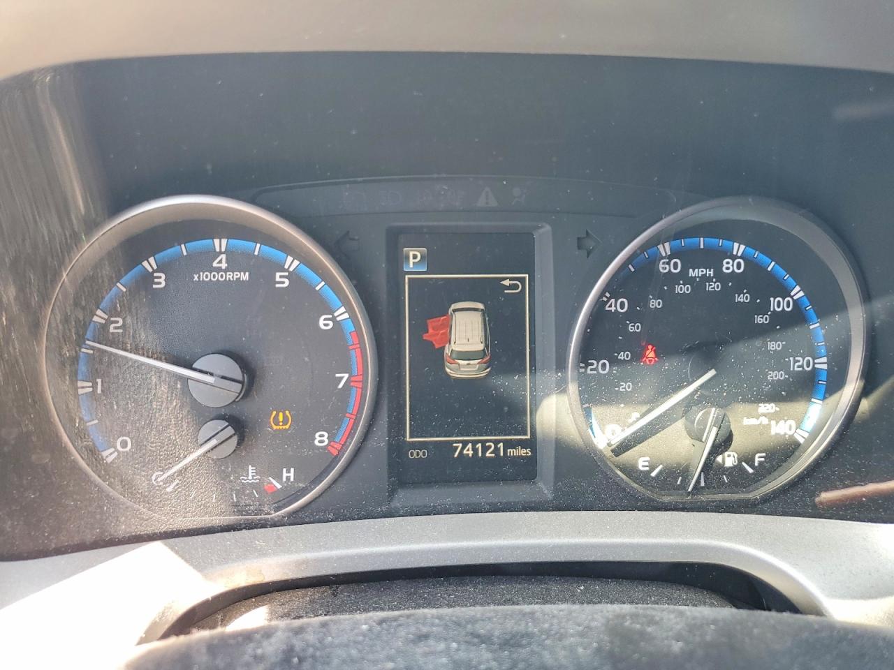 2017 TOYOTA RAV4 LE photo 9