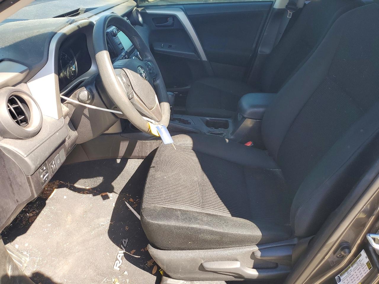 2017 TOYOTA RAV4 LE photo 7